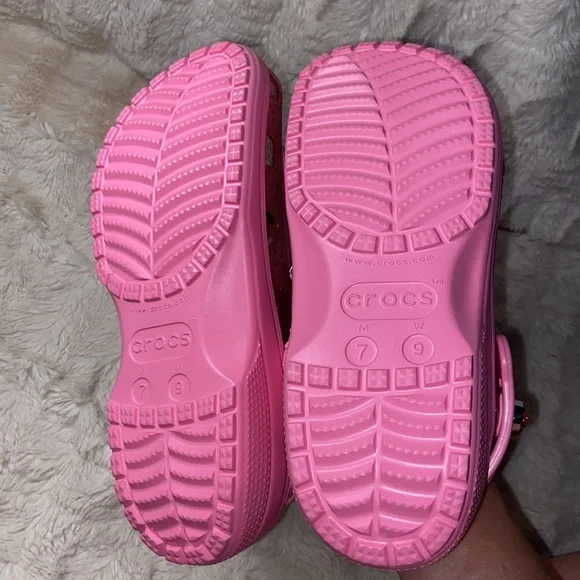 New CROCS x benefit cosmetics ADULT classic clogs